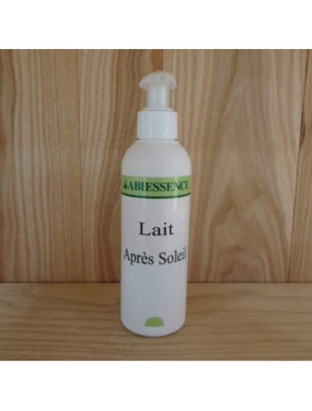 Achetez Lait après-soleil Bio - Huiles essentielles et végétales 200 ml - Abiessence à l'herboristerie Louis Image principale de Lait après-soleil Bio - Huiles essentielles et végétales 200 ml - Abiessence