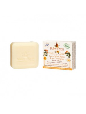 Image de Country White Honey Soap 100g - For Delicate Skin - For Delicate Skin Ballot-Flurin depuis Apicosmetics takes care of your skin and hair