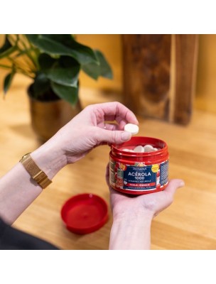 https://www.louis-herboristerie.com/82406-home_default/acerola-1000-bio-pilulier-reduction-de-la-fatigue-60-comprimes-20-offert-dietaroma.jpg Image 82406 supplémentaire pour Acérola 1000 Bio - Pilulier Réduction de la fatigue 60 comprimés + 20% offert - Dietaroma