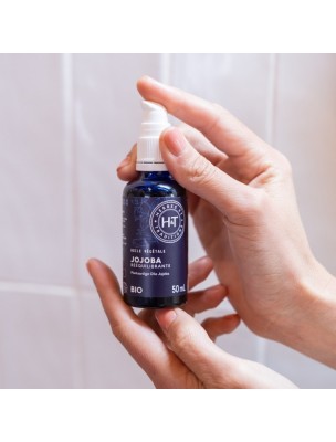 https://www.louis-herboristerie.com/82480-home_default/jojoba-bio-huile-vegetale-de-simmondsia-chinensis-50-ml-herbes-et-traditions.jpg Image 82480 supplémentaire pour Jojoba Bio - Huile végétale de Simmondsia Chinensis 50 ml - Herbes et Traditions