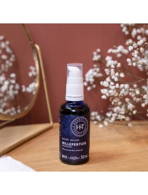 https://www.louis-herboristerie.com/82510-home_default/millepertuis-bio-macerat-huileux-de-hypericum-perforatum-50-ml-herbes-et-traditions.jpg Image 82510 supplémentaire pour Millepertuis Bio - Macérât huileux de Hypericum Perforatum 50 ml - Herbes et Traditions