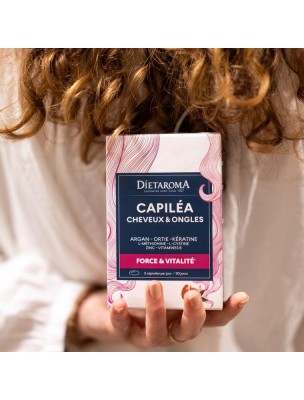 https://www.louis-herboristerie.com/82662-home_default/capilea-forti-cheveux-et-ongles-vitamines-60-capsules-dietaroma.jpg Image 82662 supplémentaire pour Capiléa Forti Cheveux et Ongles - Vitamines 60 capsules - Dietaroma
