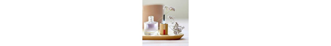 ▷ Soins et maquillages naturels dédiés aux ongles