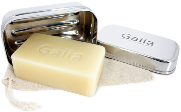 Photo d'une boite à savon métal Gaiia avec un savon